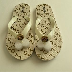 MICHAEL MICHAEL KORS FLIP FLOPS
